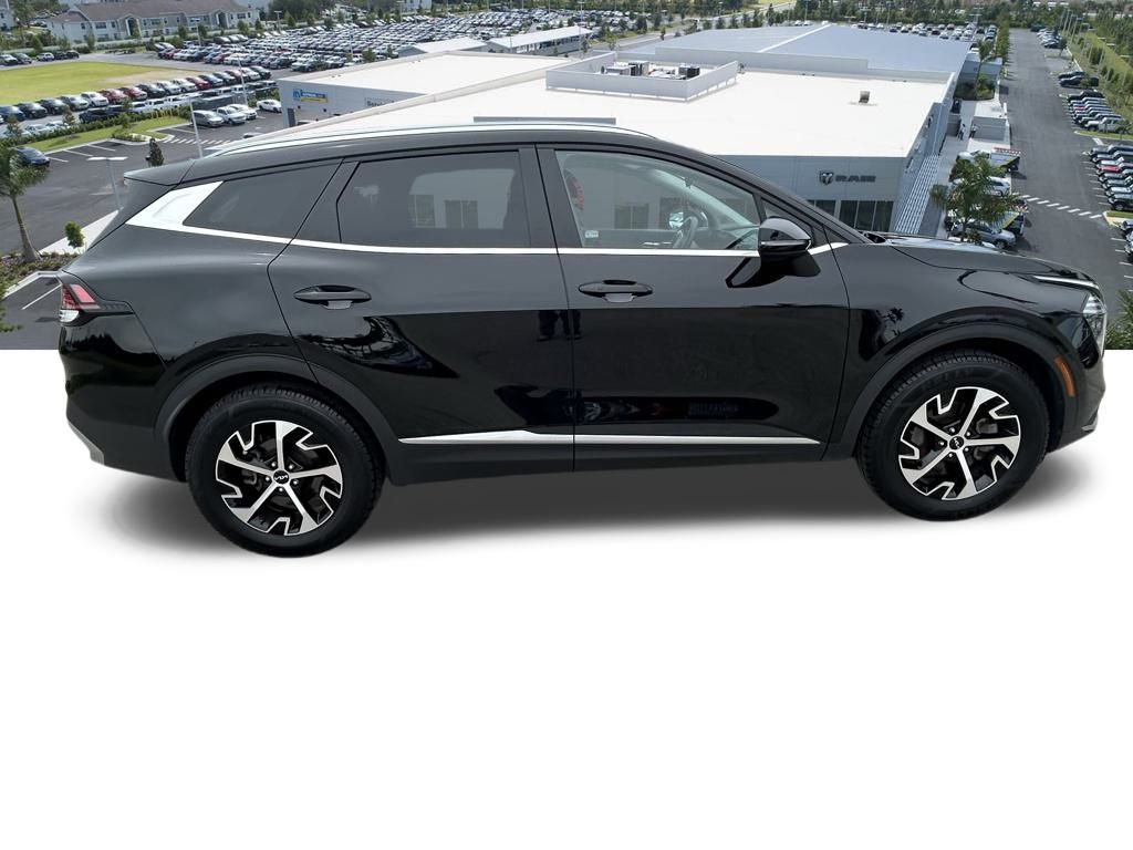 2024 Kia Sportage EX photo 3