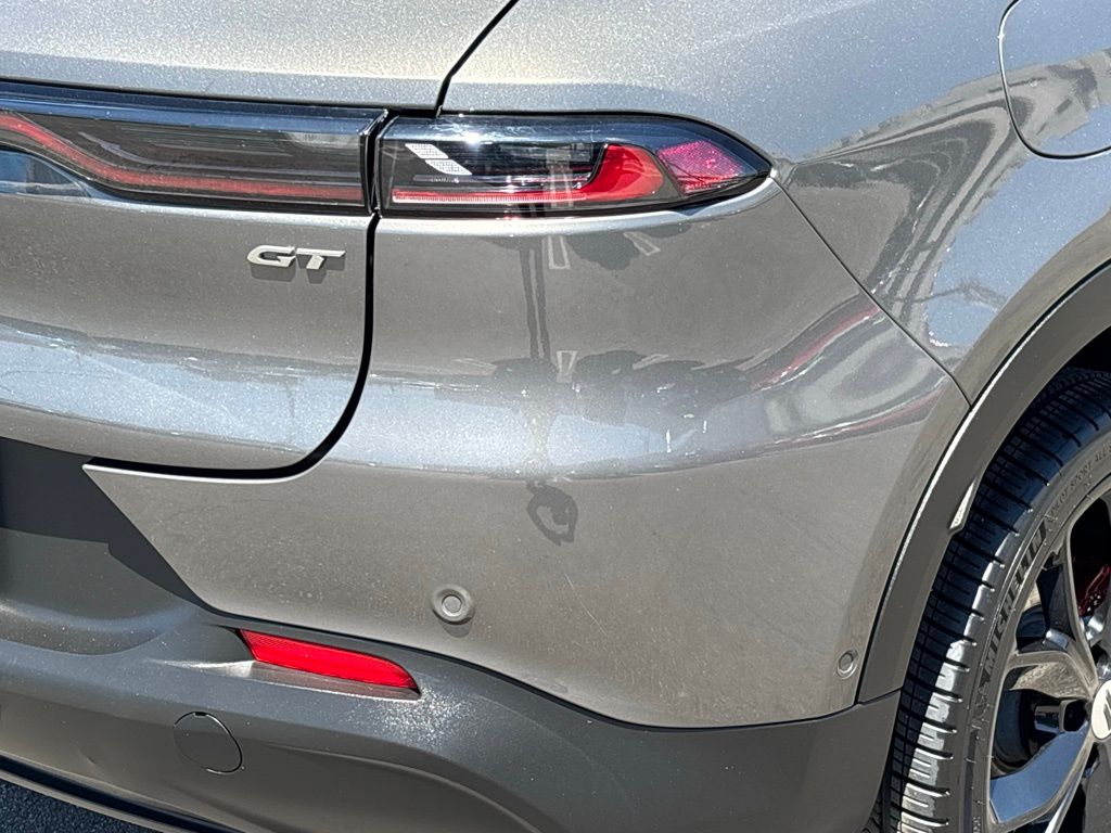2024 Dodge Hornet GT photo 3