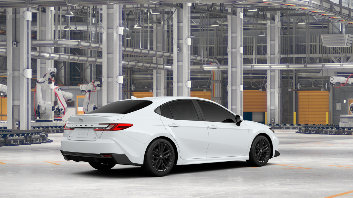 2025 Toyota Camry SE photo 10