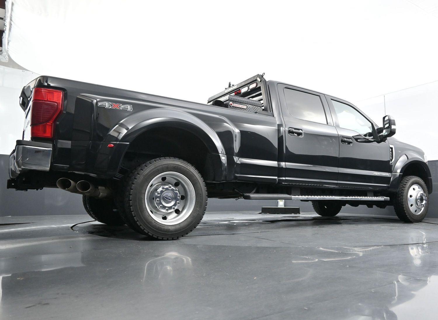 2022 Ford F-450 Lariat photo 45