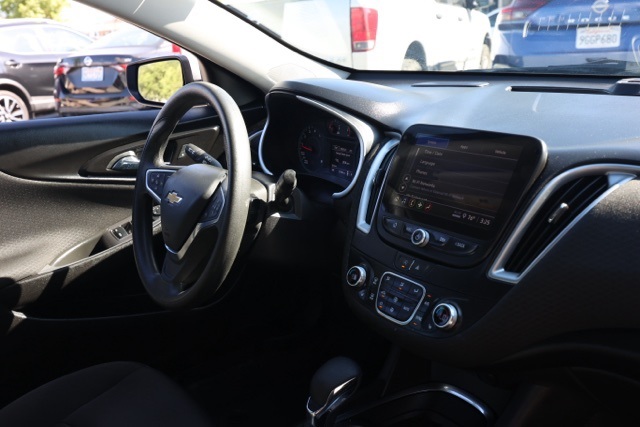 2023 Chevrolet Malibu 1LT photo 16