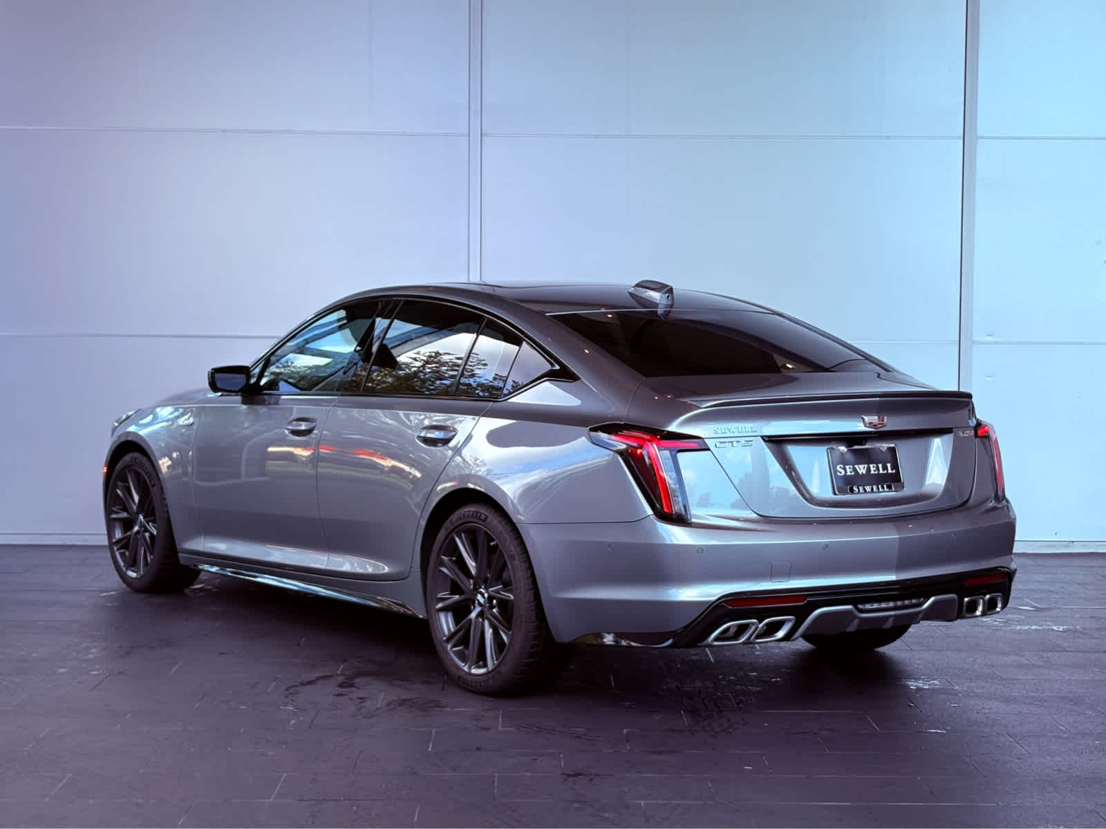 2026 Cadillac CT5 V photo 4