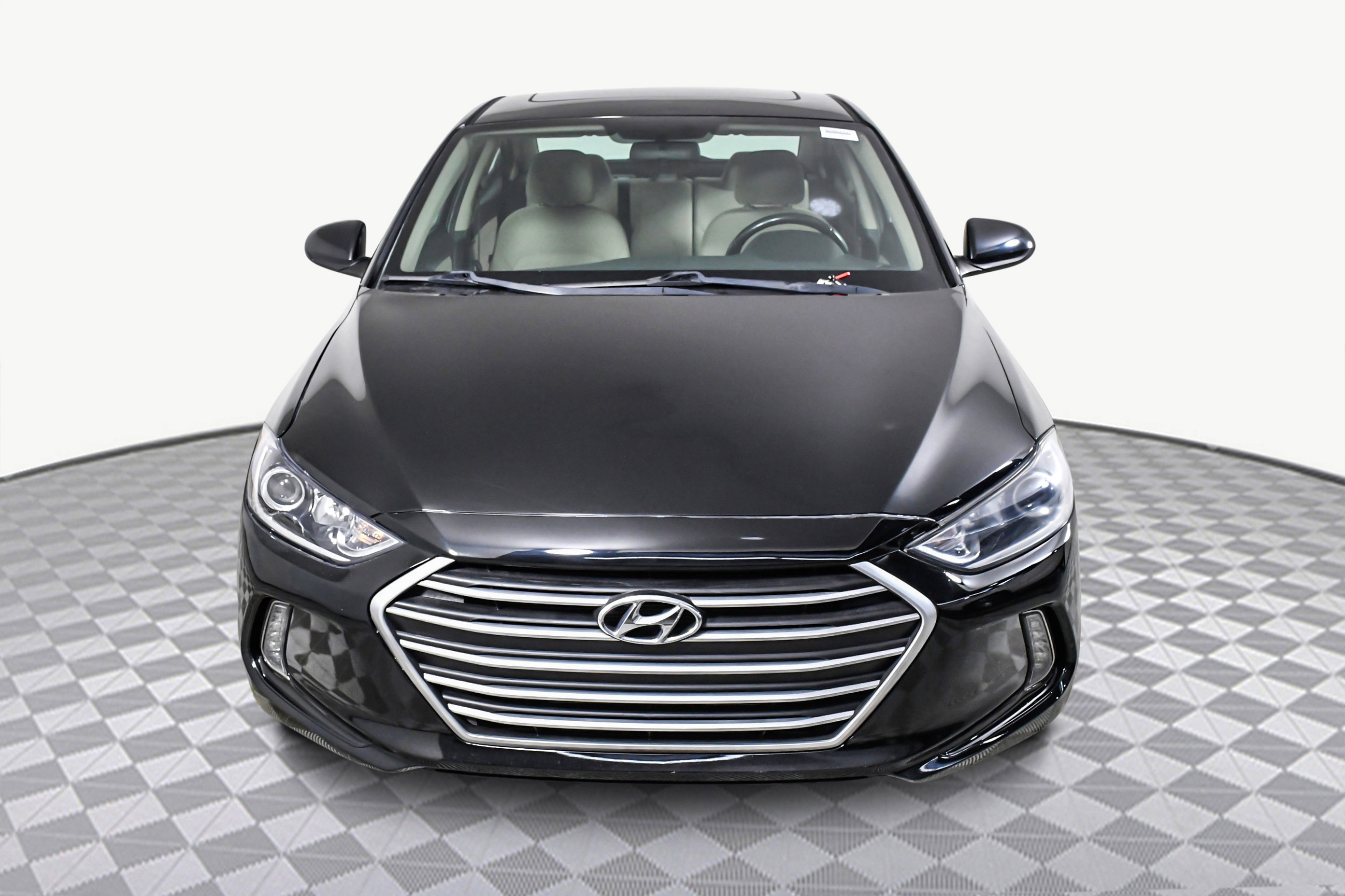 2017 Hyundai Elantra Value Edition photo 2