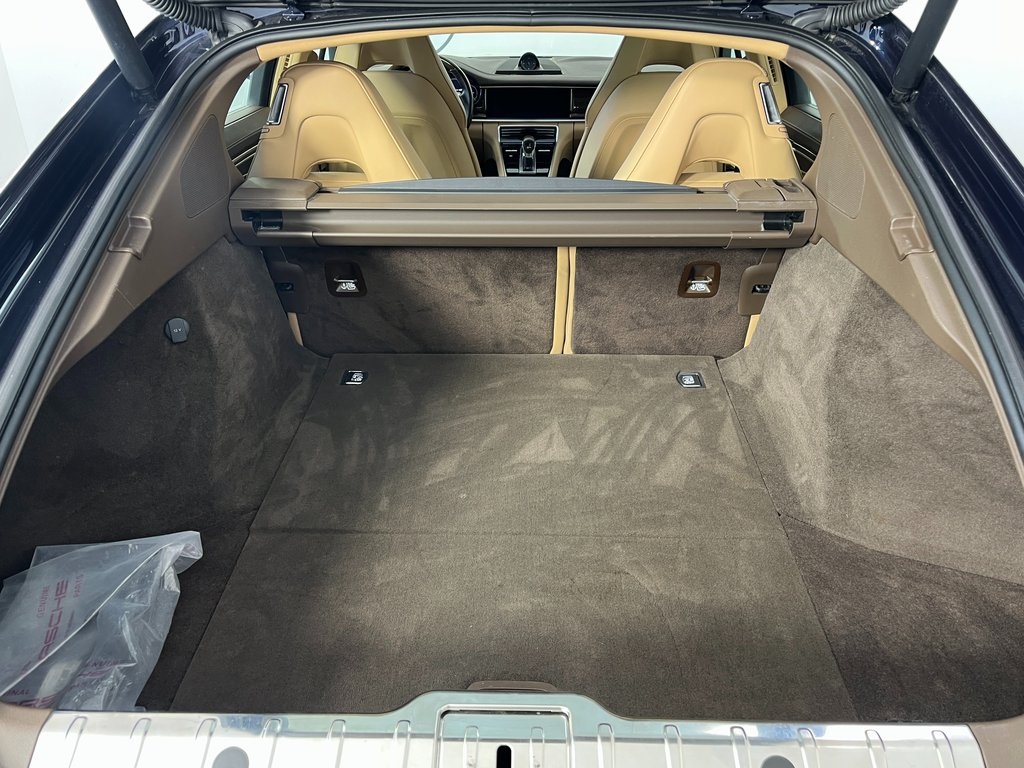 2021 Porsche Panamera 4S photo 15