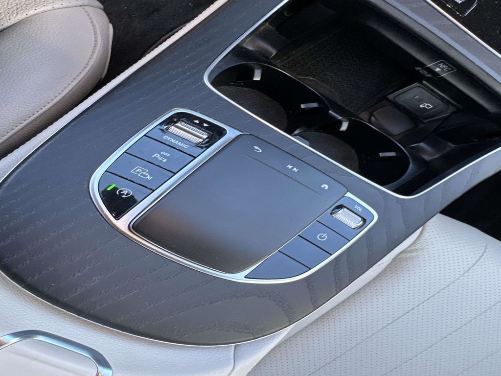 2022 Mercedes Benz E 350 4MATIC photo 22