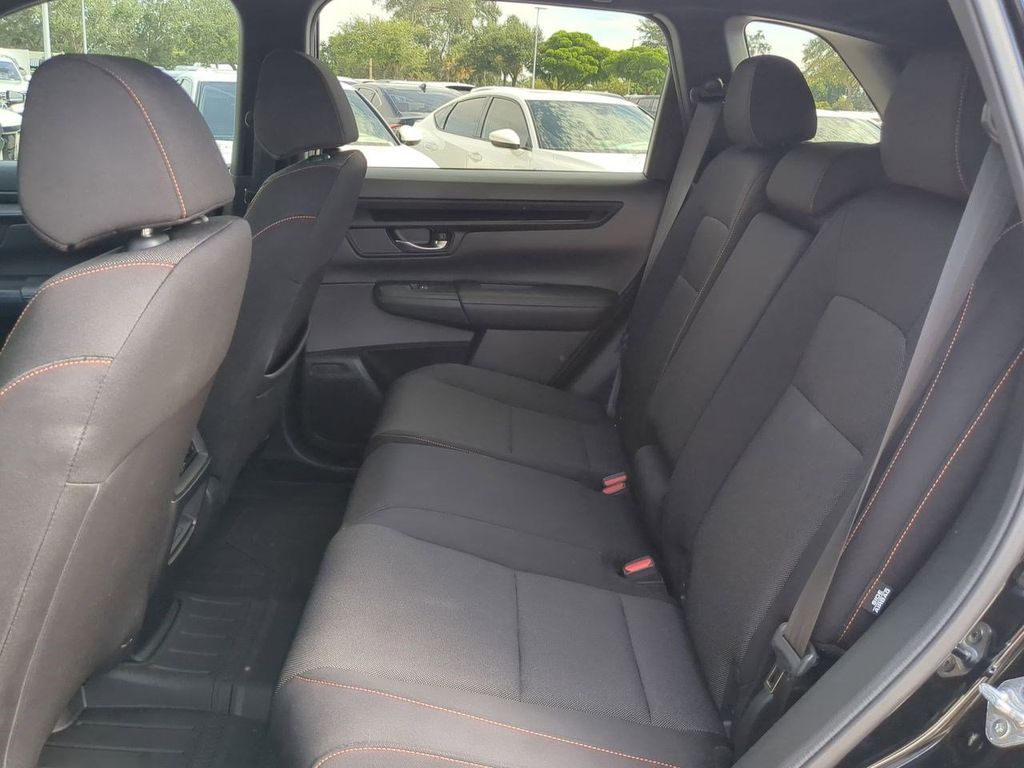 2023 Honda CR-V Hybrid Sport photo 11