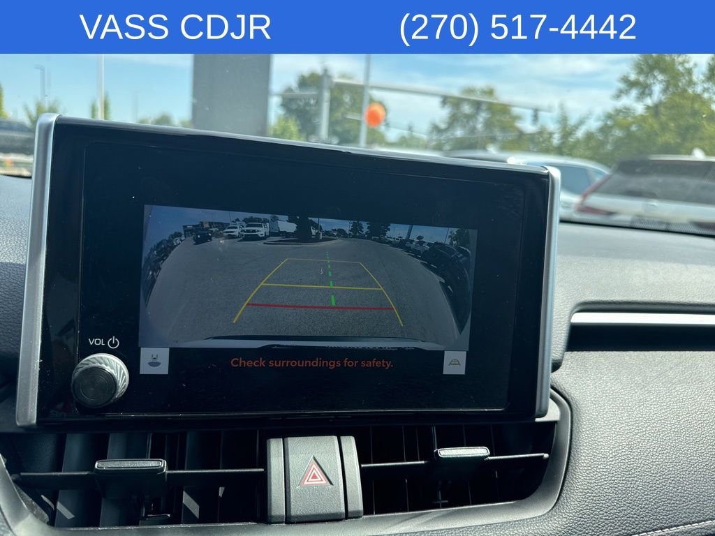 2024 Toyota RAV4 LE photo 9