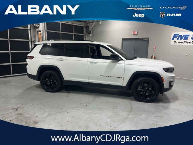 2023 Jeep Grand Cherokee L Altitude's photo