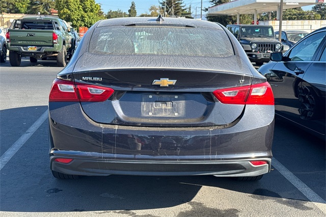 2023 Chevrolet Malibu 1LT photo 3