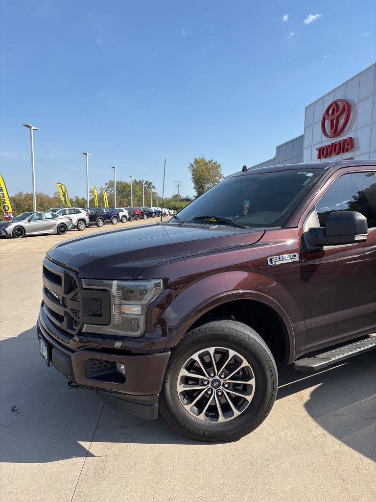 2018 Ford F-150 XLT photo 2