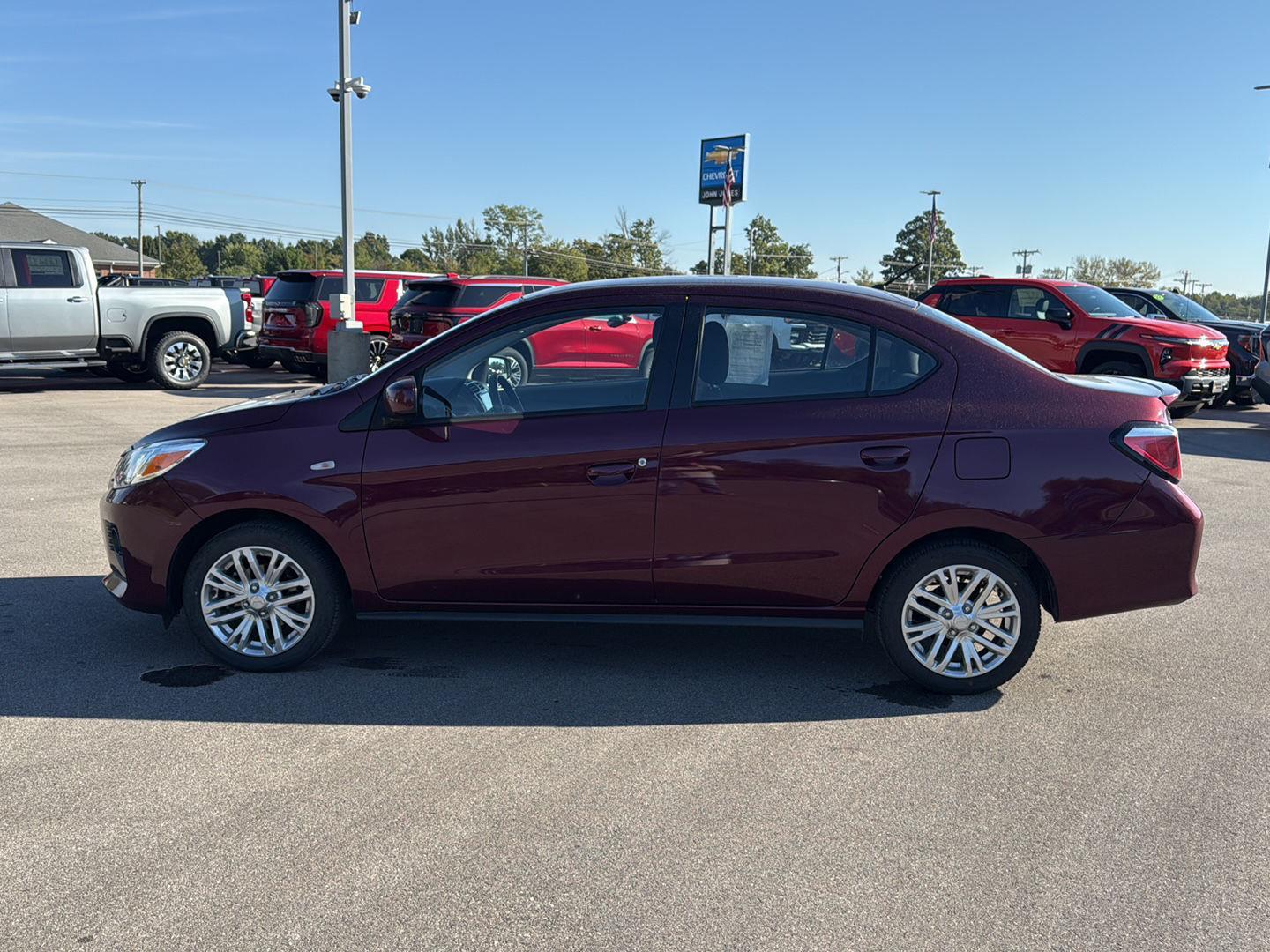 2024 Mitsubishi Mirage G4 LE photo 3