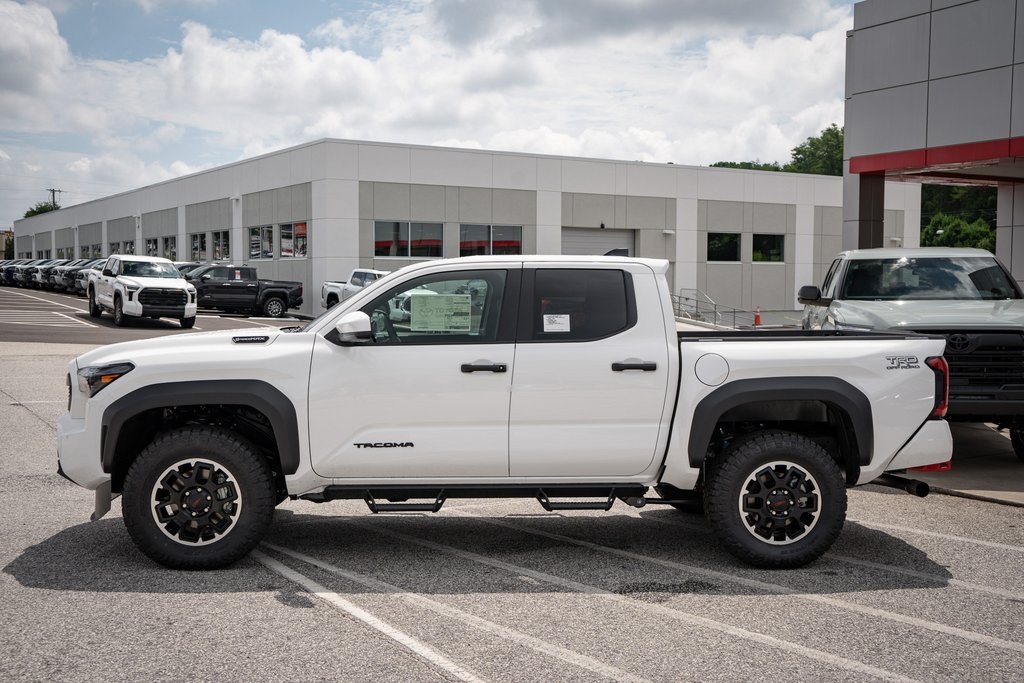 2025 Toyota Tacoma TRD Off-Road Double Cab photo 4
