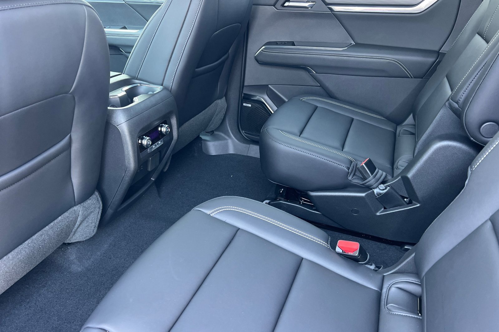 2025 Gmc Acadia Elevation photo 10