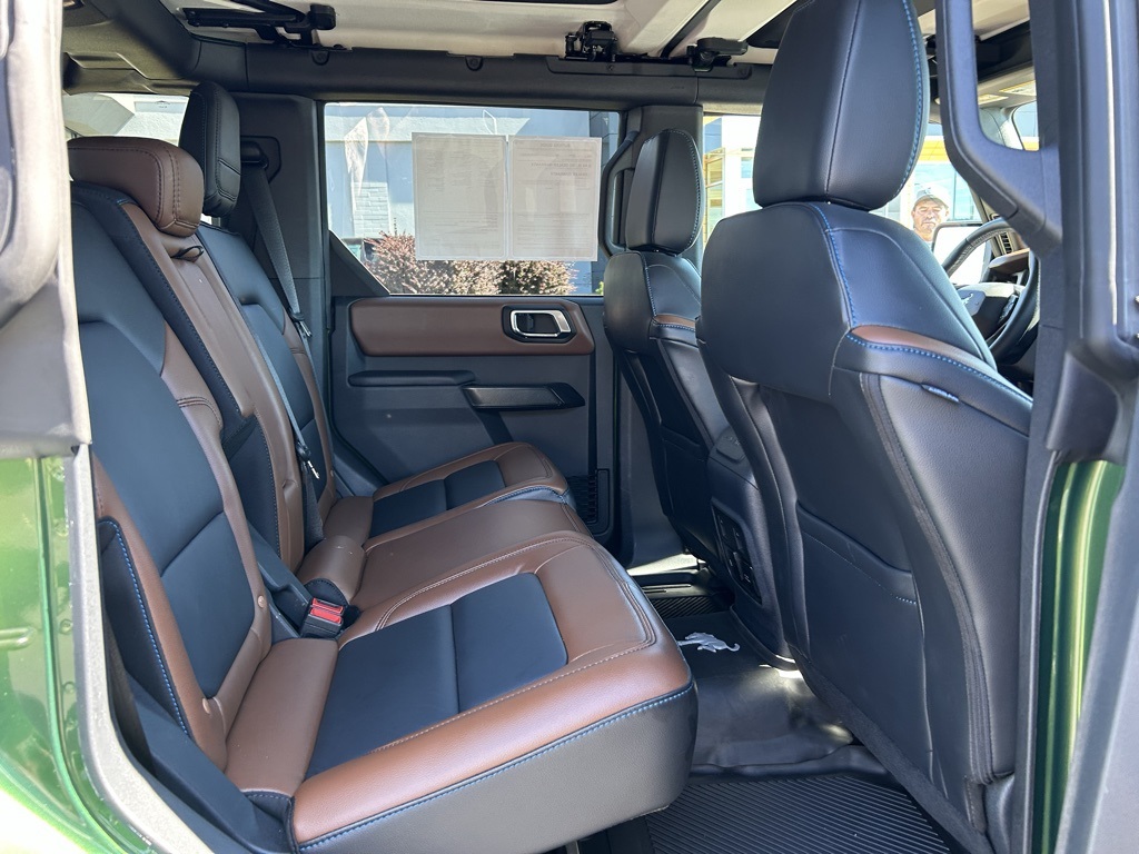 2024 Ford Bronco Outer Banks photo 28