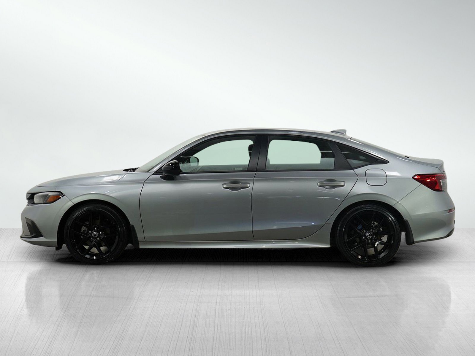 Used 2024 Honda Civic Sport with VIN 2HGFE2F58RH566105 for sale in Burnsville, Minnesota
