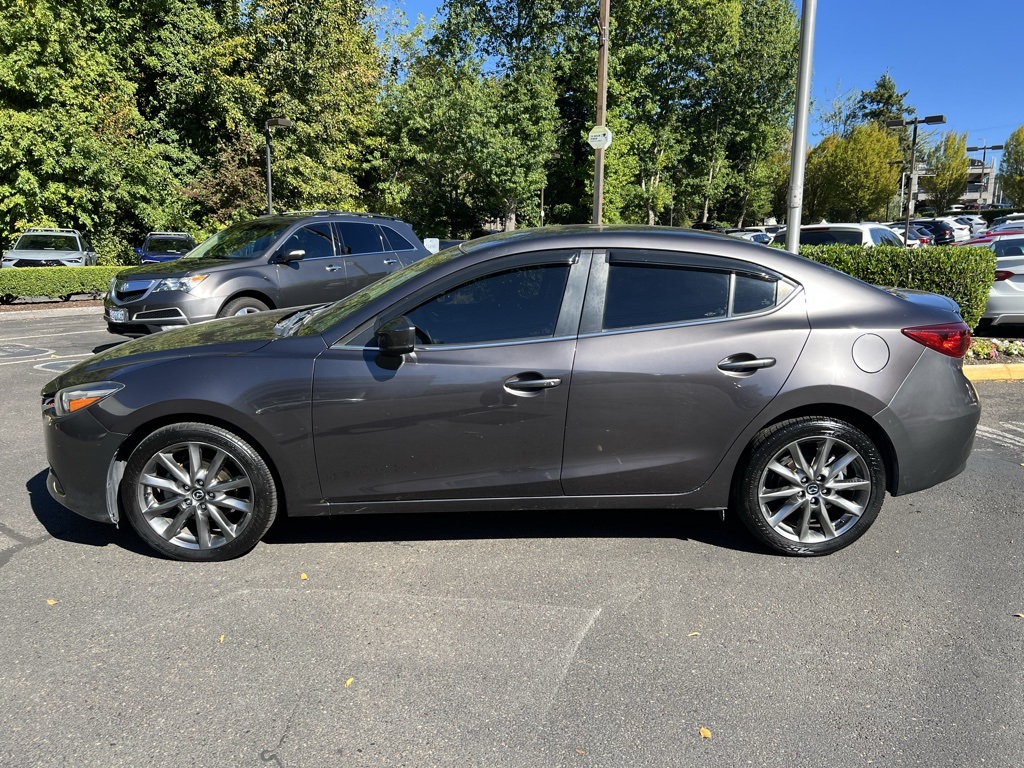 2018 Mazda Mazda3 Touring photo 4