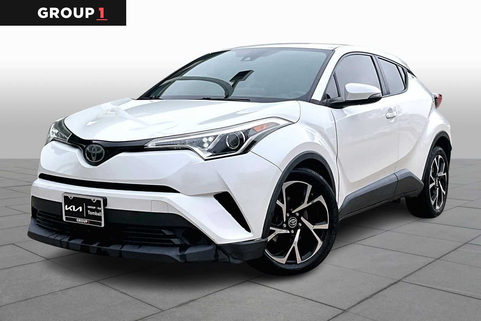2019 Toyota C-HR XLE's photo