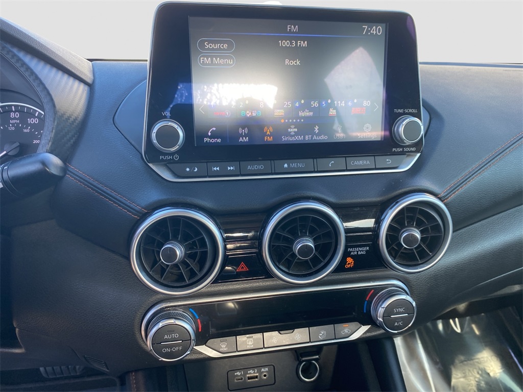 2022 Nissan Sentra SR photo 14