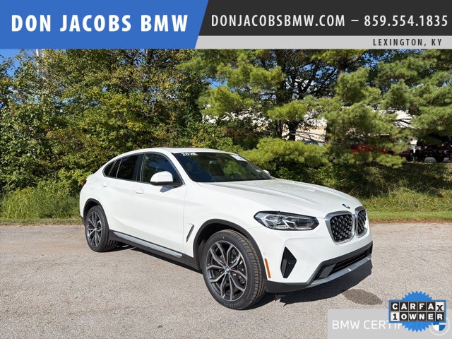 2023 BMW X4 30i's photo
