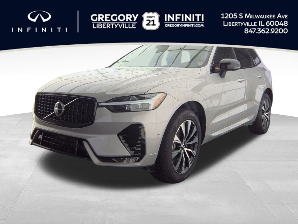 2025 Volvo XC60 Plus's photo