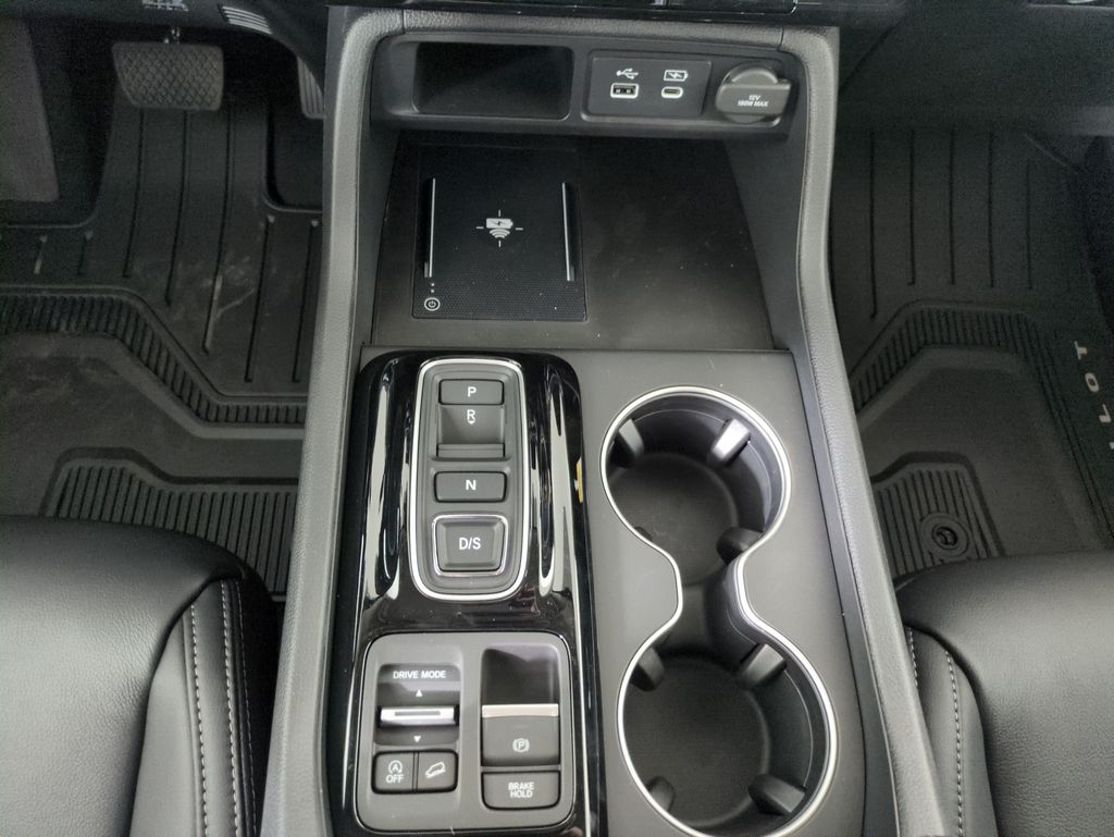2025 Honda Pilot Touring photo 20