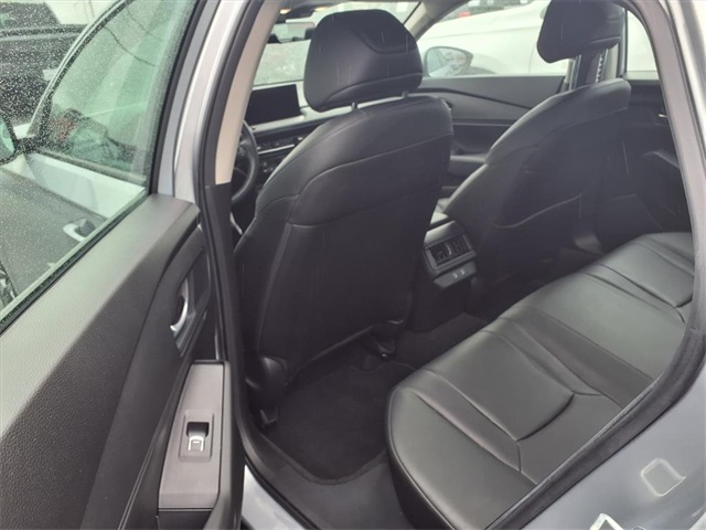 2025 Honda Accord Hybrid EX-L photo 18