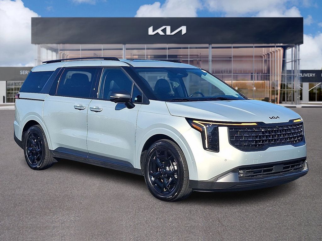 2025 Kia Carnival SX Prestige's photo