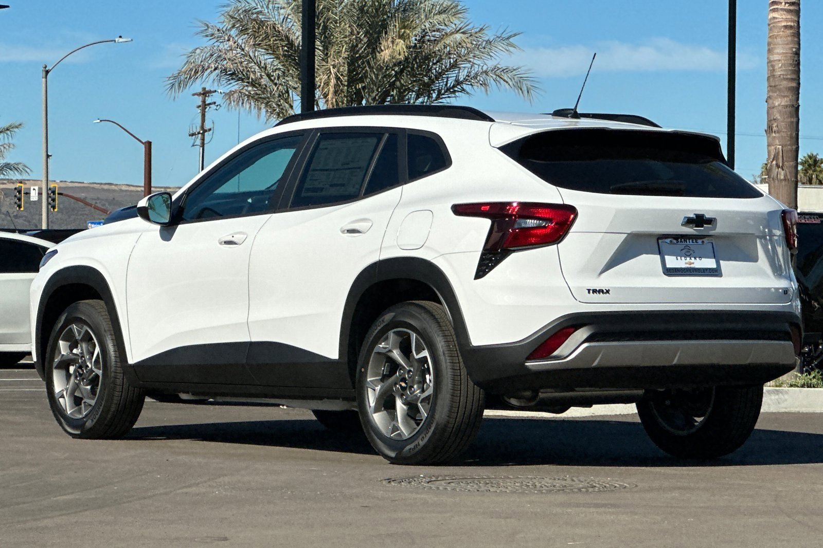 2026 Chevrolet Trax LT photo 2