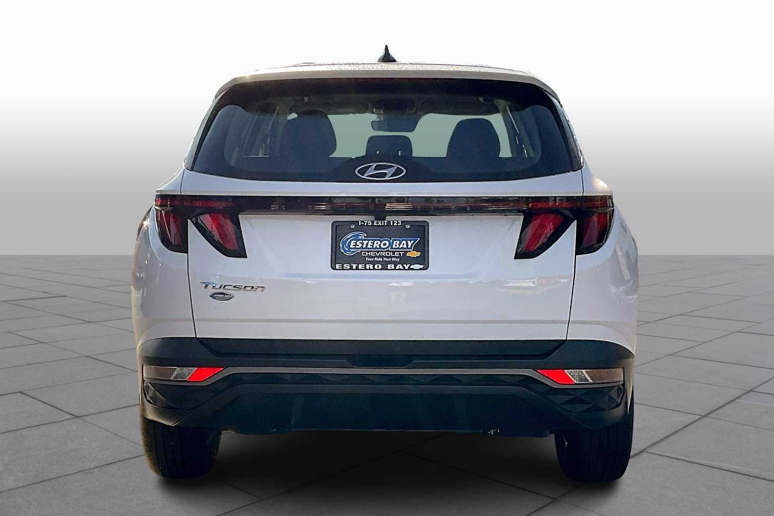2024 Hyundai Tucson SE photo 4