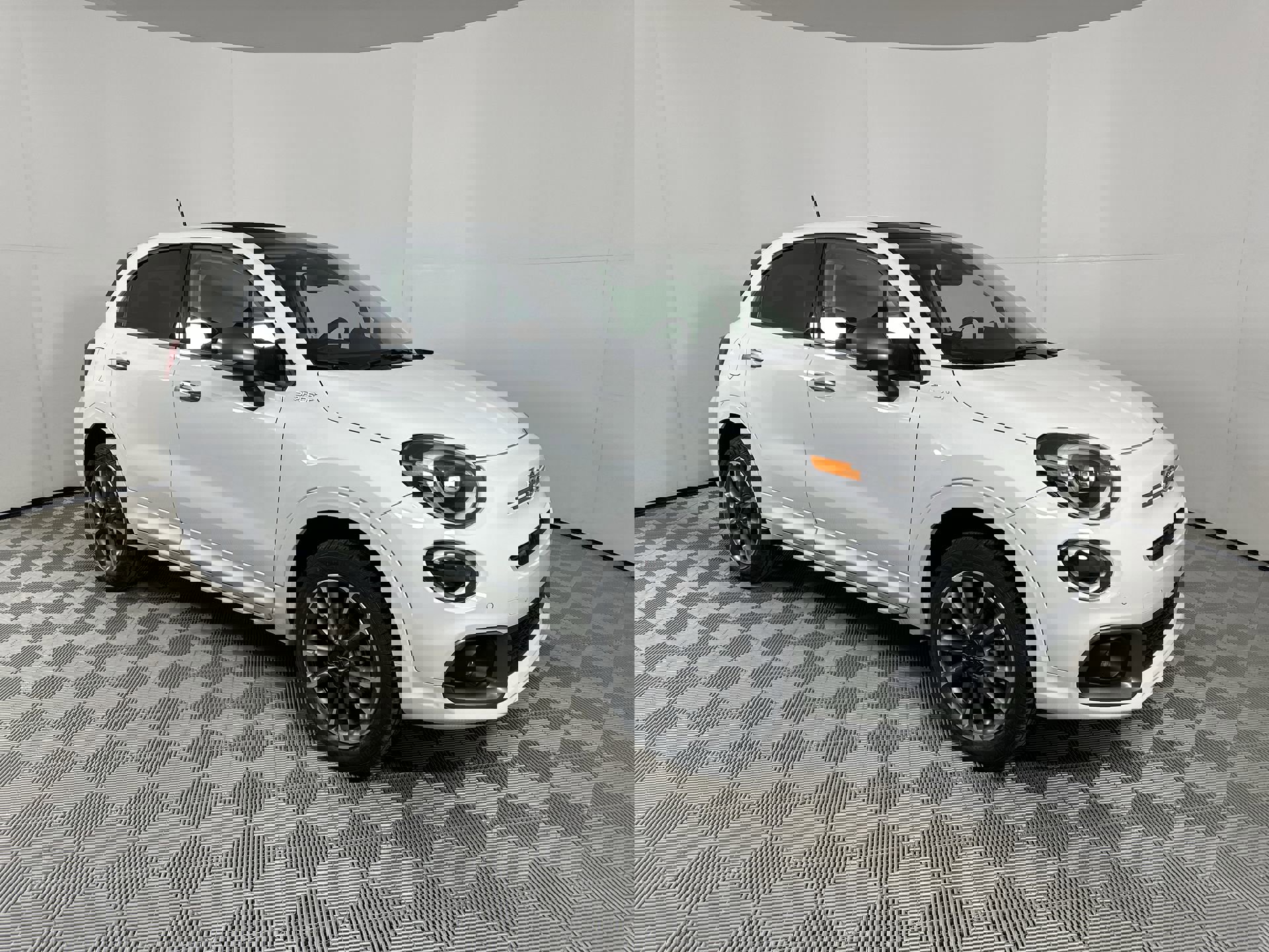 2023 Fiat 500X Sport photo 2