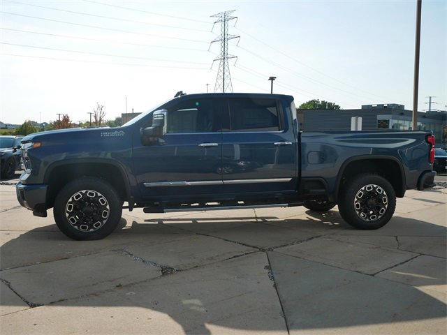2025 Chevrolet Silverado 3500HD High Country photo 4