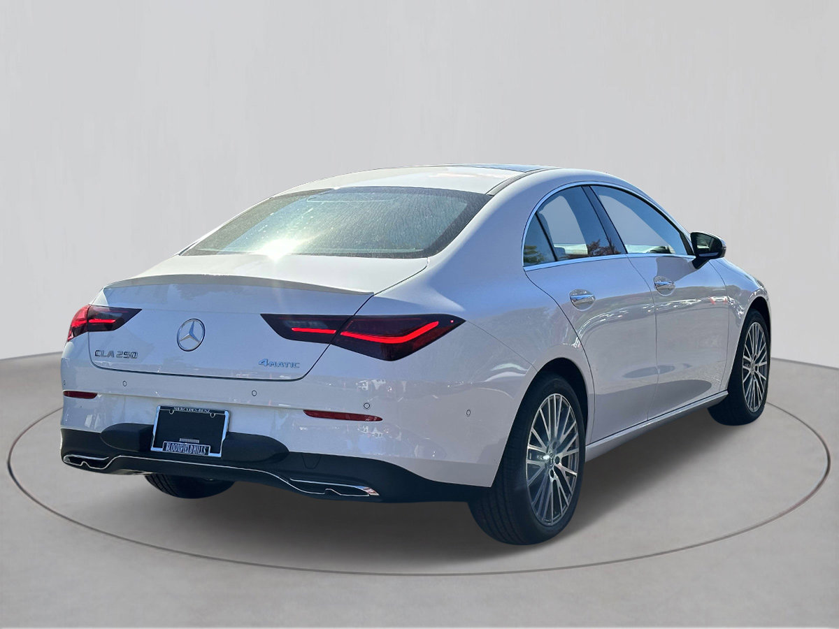 2025 Mercedes Benz CLA 250 4MATIC photo 4