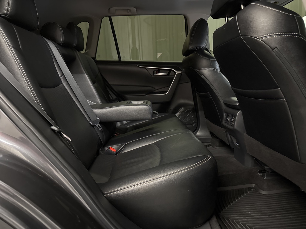 2023 Toyota RAV4 XLE photo 27