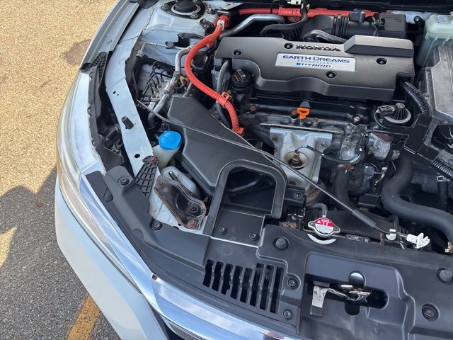 2017 Honda Accord Hybrid Touring photo 15