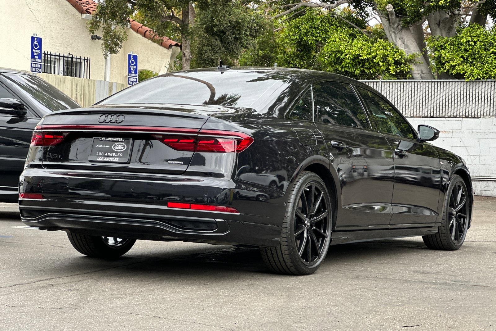 2024 Audi A8 L 55 TFSI Quattro photo 8