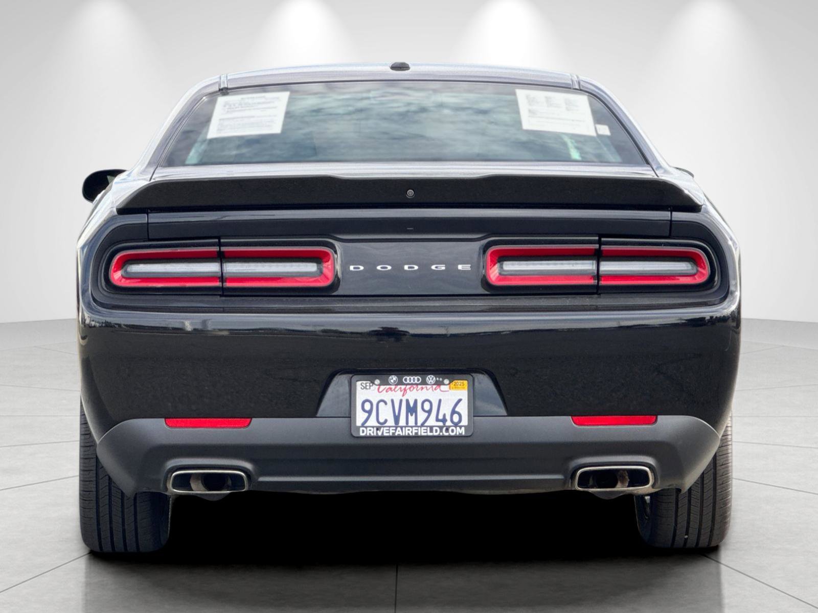 2022 Dodge Challenger SXT photo 4