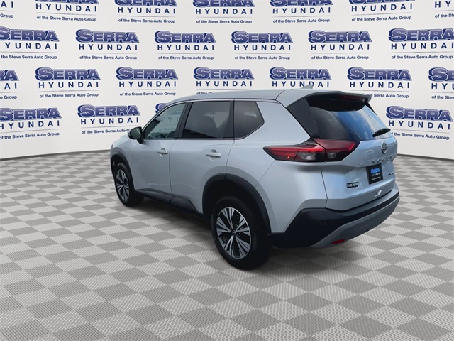 2023 Nissan Rogue SV photo 4