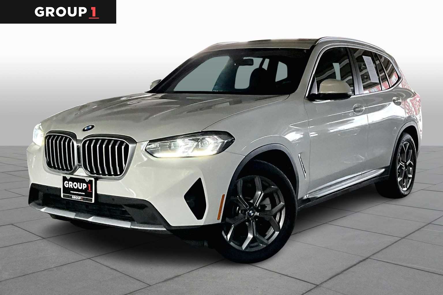 2023 BMW X3 30i's photo