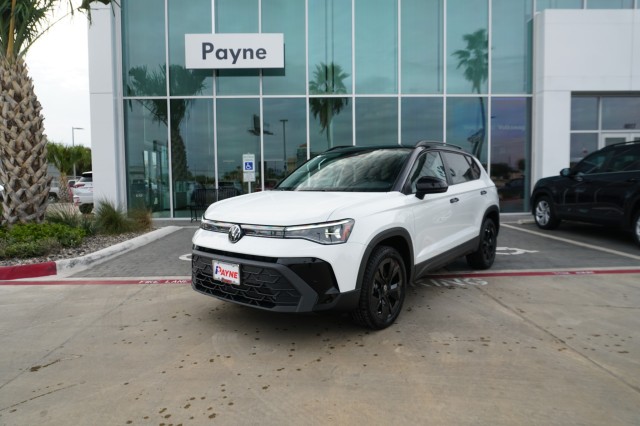 2026 Volkswagen Taos SE Black