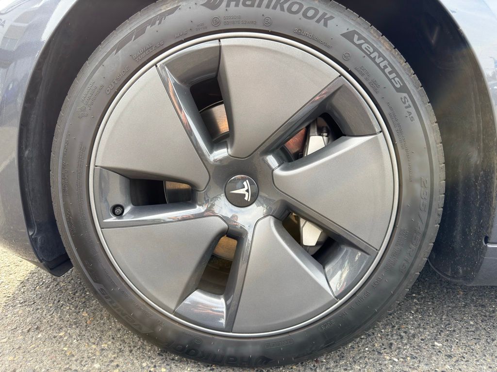 2023 Tesla Model 3 photo 7