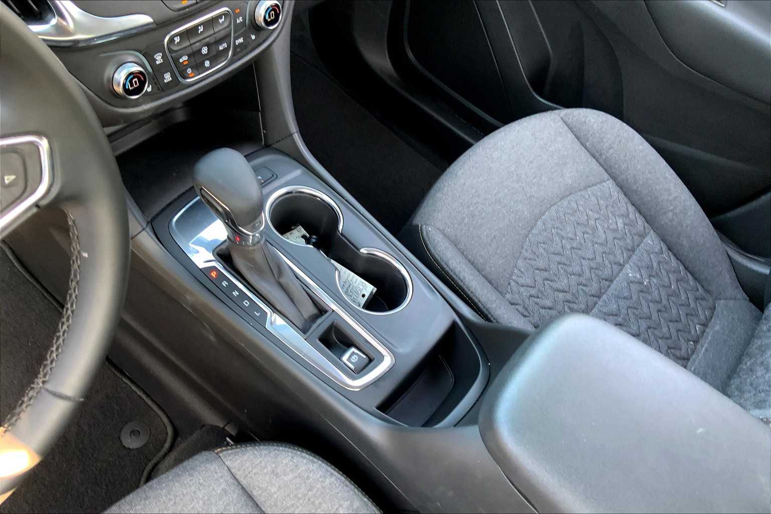 2023 Chevrolet Equinox LT photo 28