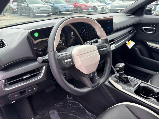 2025 Kia K4 GT-Line photo 3
