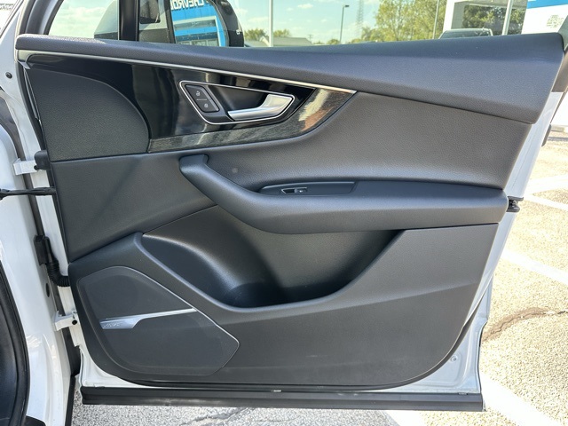 2019 Audi Q7 55 Prestige photo 6