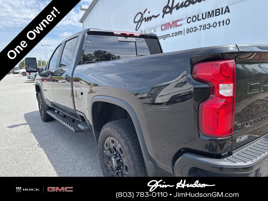 2024 Chevrolet Silverado 2500HD LT photo 3