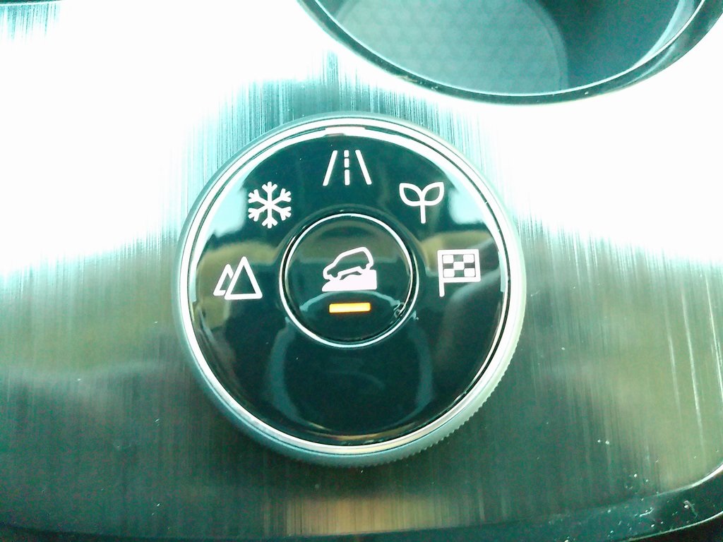 2026 Nissan Rogue SV photo 28