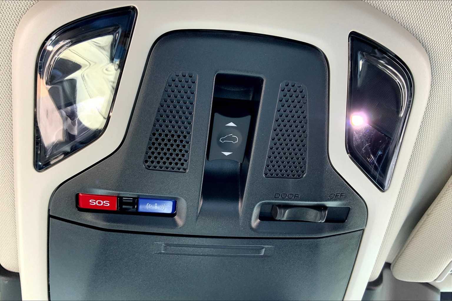 2025 Subaru Outback Touring XT photo 15