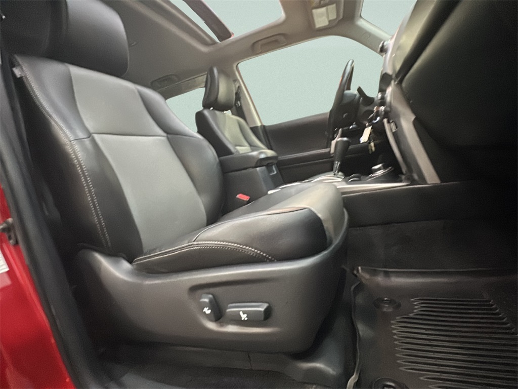 2017 Toyota 4Runner SR5 Premium photo 12
