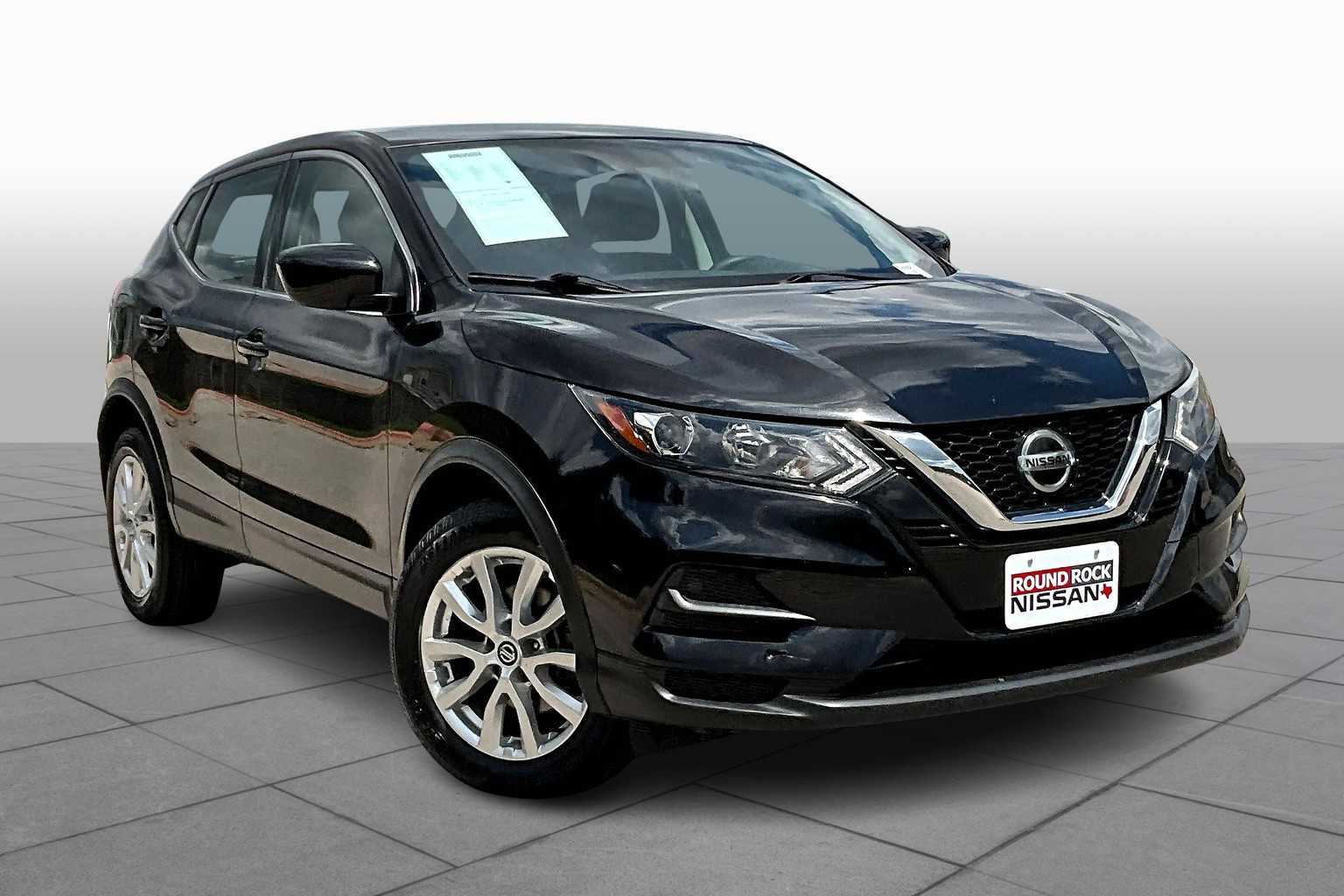 2021 Nissan Rogue Sport S photo 2