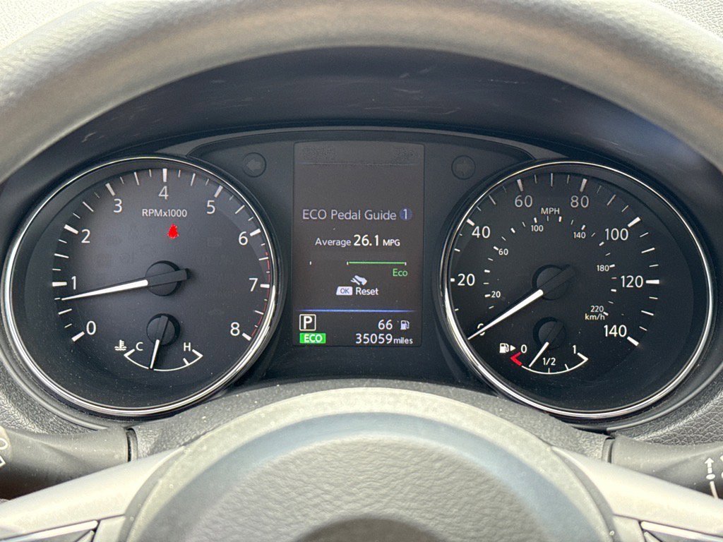 2019 Nissan Rogue S photo 18