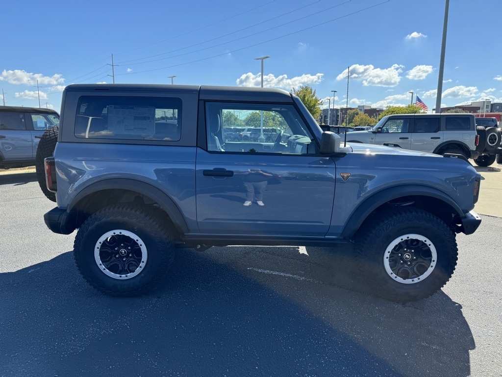 2024 Ford Bronco Badlands photo 3